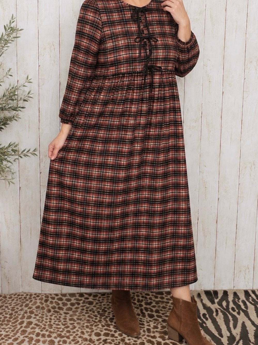 Medium Plaid 3/4 Sleeve Maxi Dress in Mocha